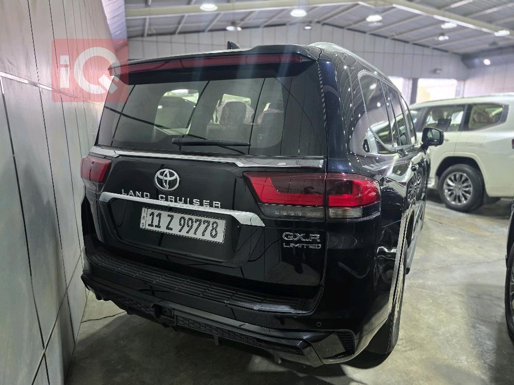 تويوتا لاندكروزر